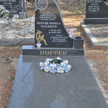 DUPPER Hester Engela Elizabeth 1920-2006