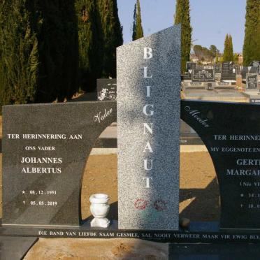 BLIGNAUT Johannes Albertus 1951-2019 &amp; Gertruida Margaretha J. VIVIERS 1954-2013