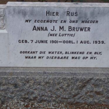 BRUWER Anna J.M. nee LUTTIG 1901-1939