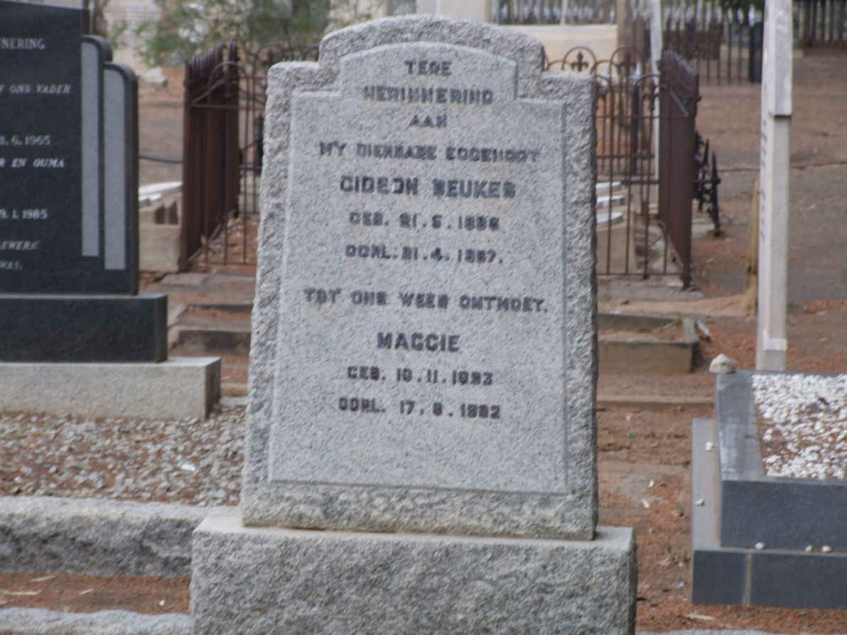 BEUKES Gideon 1896-1957 & Maggie ?