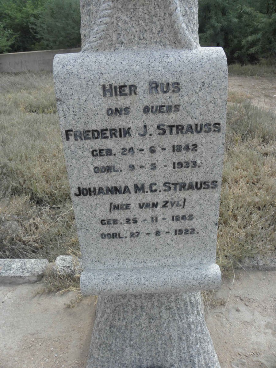 STRAUSS Frederik J. 1842-1933 & Johanna M.C. VAN ZYL 1845-1922