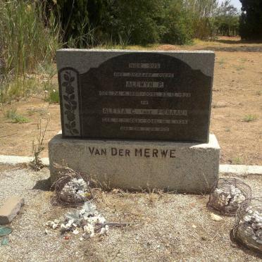 MERWE Alewyn P., van der 1860-1937 &amp; Aletta C. PIENAAR 1863-1938