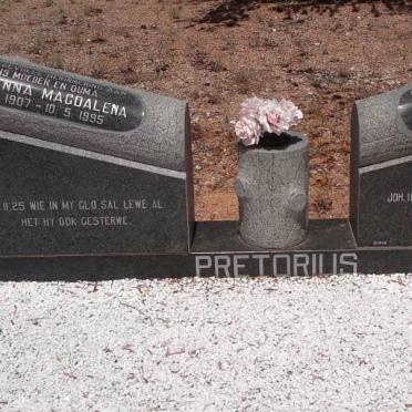 PRETORIUS Cornelius Benjamin 1903-1975 &amp; Johanna Magdalena 1907-1995