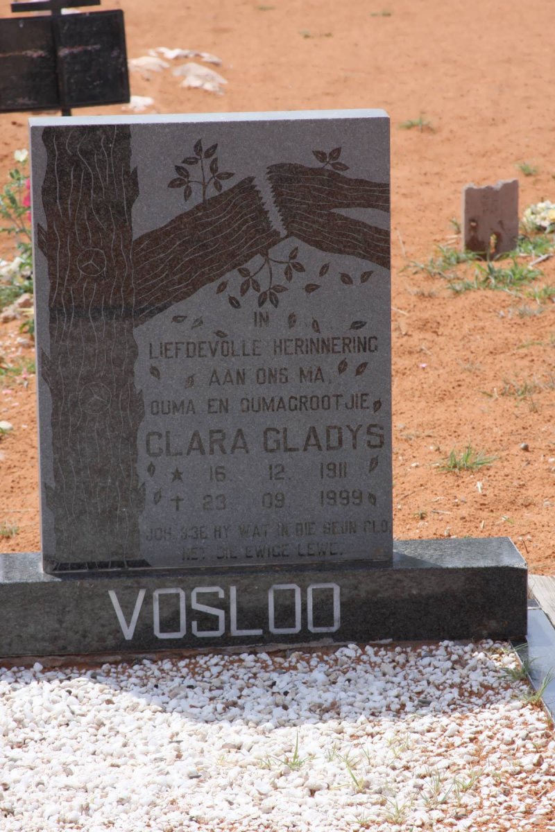 VOSLOO Clara Gladys 1911-1999