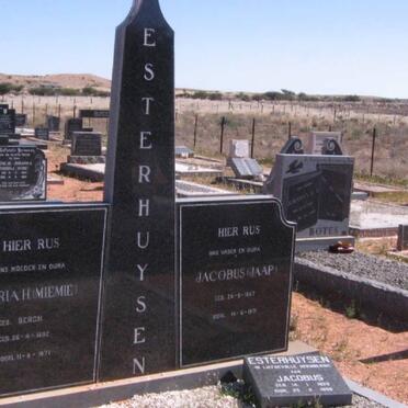 ESTERHUYSEN Jacobus 1887-1971 &amp; Maria H. BERGH 1892-1971 :: ESTERHUYSEN Jacobus 1920-1998