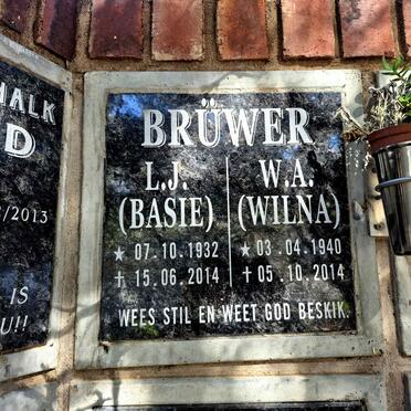 BRUWER L.J. 1932-2014 & W.A. 1940-2014