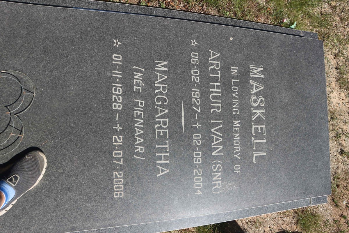 MASKELL Arthur Ivan 1927-2004 & Margaretha PIENAAR 1928-2006