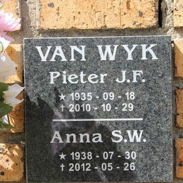 WYK Pieter J.F., van 1935-2010 &amp; Anna S.W. 1938-2012