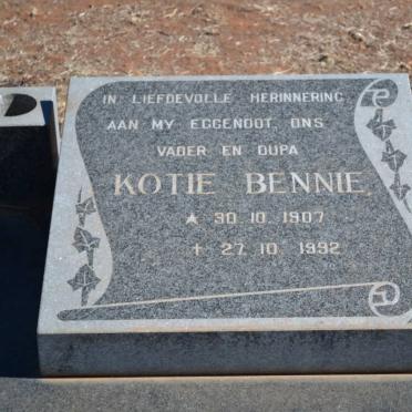BENNIE Kotie 1907-1992