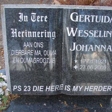 KOEKEMOER Gertuida Wesselina Johanna nee VAN DER LINDE 1921-2009
