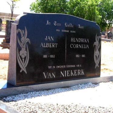 NIEKERK Jan Albert, van 1881-1963 &amp; Hendrika Cornelia 1883-1965