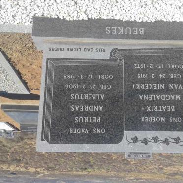 BEUKES Petrus Andreas Albertus 1906-1988 &amp; Beatrix Magdalena VAN NIEKERK 1915-1972