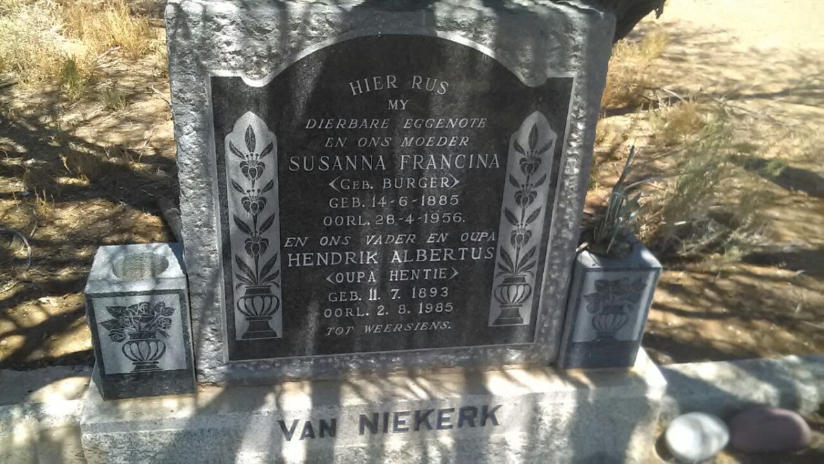 NIEKERK Hendrik Albertus, van 1893-1985 &amp; Susanna Francina BURGER 1885-1956