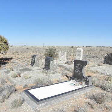 Northern Cape, KENHARDT district, De Bakken 186, farm cemetery_2