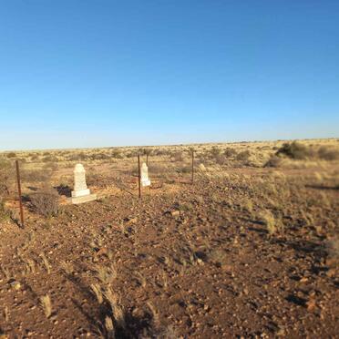 Northern Cape, KENHARDT district, Nanibies 296, Nanibees_2, farm cemetery