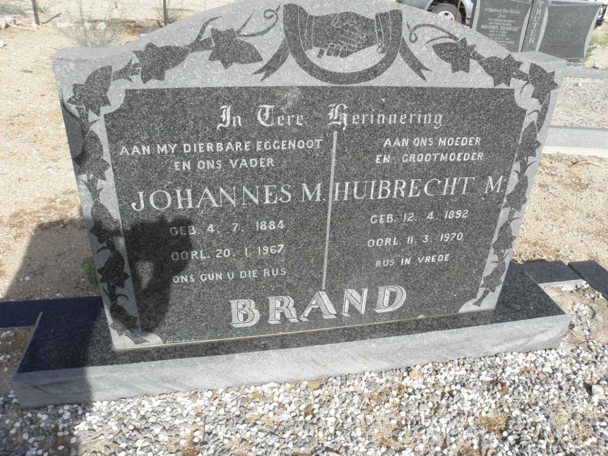 BRAND Johannes M. 1884-1967 & Huibrecht M. 1892-1970