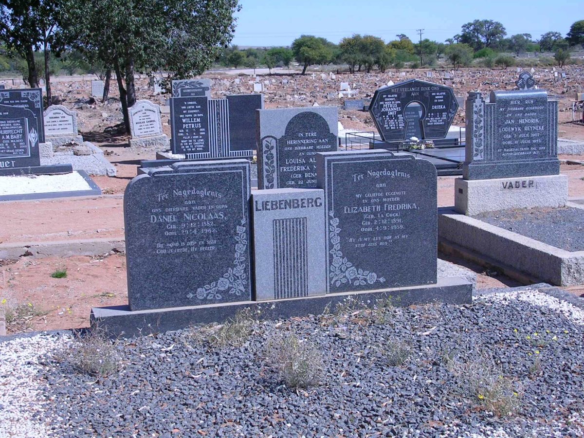 LIEBENBERG Daniel Nicolaas 1882-1962 & Elizabeth Frederika LA COCK 1891-1959