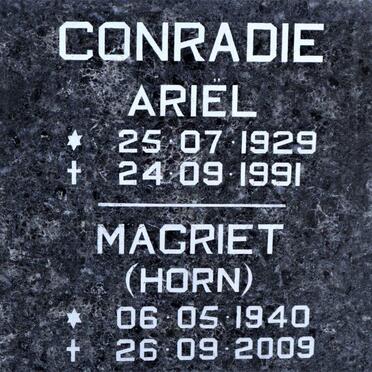 CONRADIE Ariel 1929-1991 &amp; Magriet HORN 1940-2009