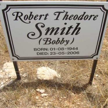 SMITH Robert Theodore 1944-2006