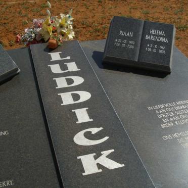 LUDDICK Christiaan Petrus 1965-2005 :: LUDDICK Helena Barendina 1962-2006 :: LUDDICK Riaan 1990-2006