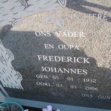 JAARSVELD Frederick Johannes, van 1932-2006 &amp; Ella Johanna LOUW 1935-1977