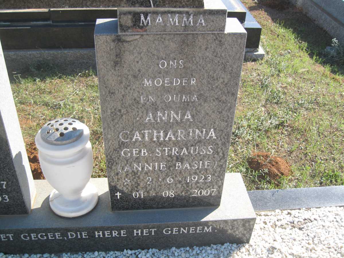 LOUW Nicolaas Salmon 1917-1993 & Anna Catharina STRAUSS 1923-2007