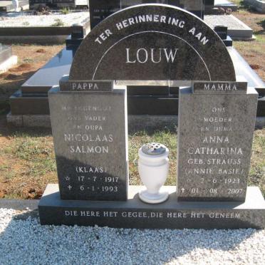LOUW Nicolaas Salmon 1917-1993 &amp; Anna Catharina STRAUSS 1923-2007