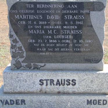 STRAUSS Marthinus David 1889-1961 &amp; Maria M.C. LOUBSER 1898-1990
