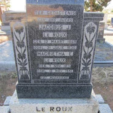 ROUX Jacobus J., le 1869-1930 &amp; Magrietha E. 1871-1951