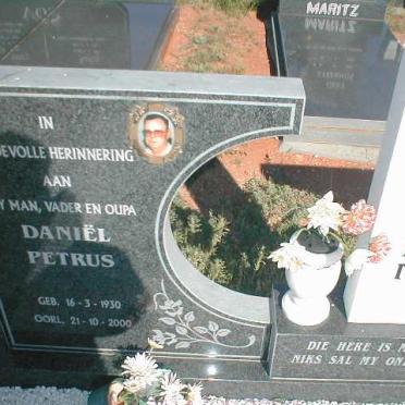 OLWAGEN Daniël Petrus 1930-2000 &amp; Francina Johanna M. ETSEBETH 1929-