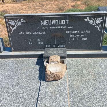 NIEUWOUDT Matthys Michielse 1907-1990 & Hendrina Maria NIEUWOUDT 1909- :: NIEUWOUDT Johann 1948-1994 _1