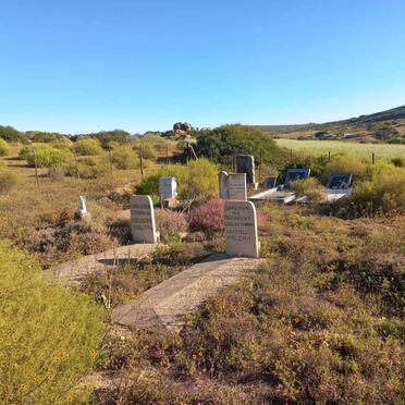 Northern Cape, NAMAQUALAND district, Kamieskroon, Grootberg 442_1, Naries, farm cemetery