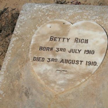 RICH Betty 1910-1910