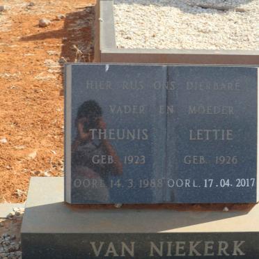 NIEKERK Theunis, van 1923-1988 &amp; Lettie 1926-2017