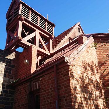 2. Ander aansig / Another view