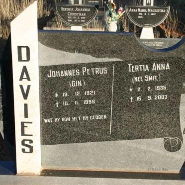 DAVIES Johannes Petrus 1921-1998 &amp; Tertia Anna SMIT 1935-2003