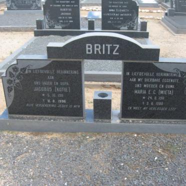 BRITZ Jacobus 1911-1996 &amp; Maria E.C. 1911-1980