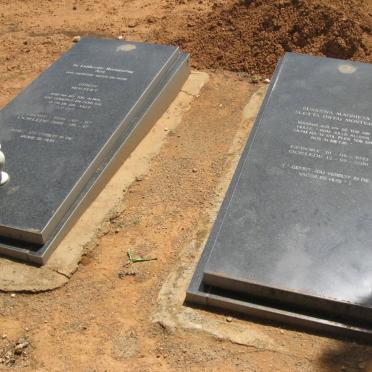 MOSTERT Edwin 1928-2001 &amp; Susanna Magrieta Aletta 1933-2000