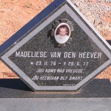 HEEVER Madeliese, van den 1976-1977