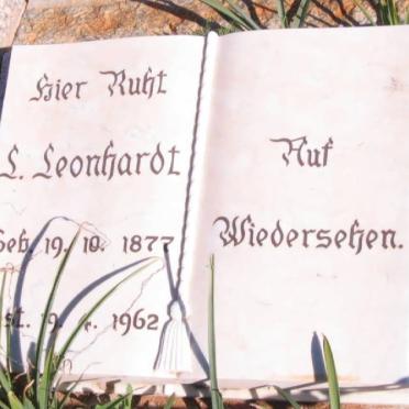 LEONHARDT L. 1877-1962