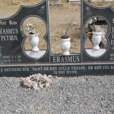 ERASMUS Rasmus Petrus 1910-1996 &amp; Janette Gezina Elizabet GOUS 1915-2000