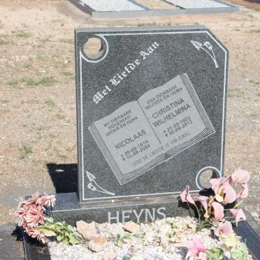 HEYNS Nicolaas 1919-2004 &amp; Christina Wilhelmina 1922-2012
