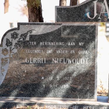 JANEKE Gerrit Nieuwoudt 1929-1991 &amp; Gerbrecht Susanna V.D. MERWE 1932-1997