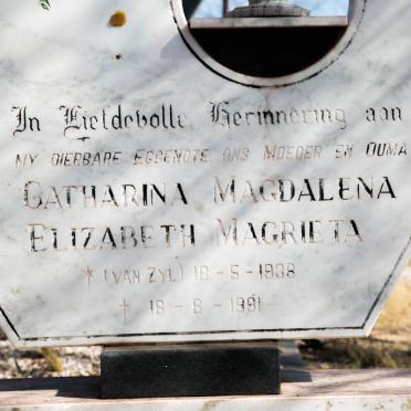 KRIEL David Jacobus Daniel 1937- &amp; Catharina Magdalena Elizabeth Magrieta VAN ZYL 1938-1991