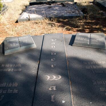 WALT Johannes Lodewyk, van der 1925-2014 &amp; Susanna Elizabeth 1930-2006