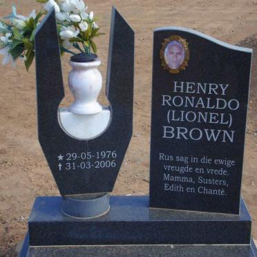 BROWN Henry Ronaldo 1976-2006