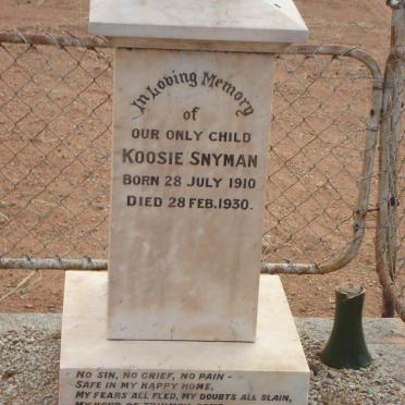 SNYMAN Jacobus Johannes 1879-1972 &amp; Maria Susanna STANDER 1887-1955 :: SNYMAN Koosie 1910-1930