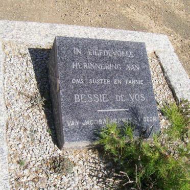 VOS Bessie, de