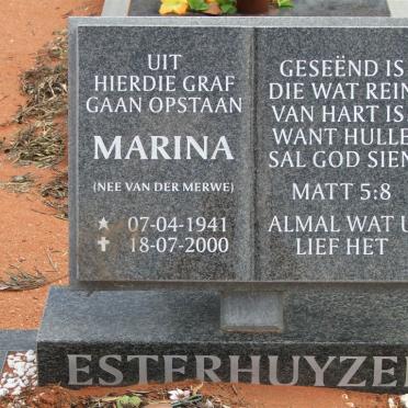ESTERHUYZEN Marina nee VAN DER MERWE 1941-2000