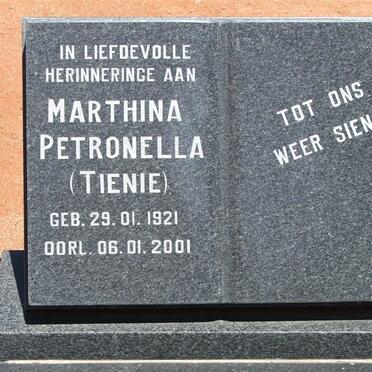 HUSSELMAN Marthina Petronella 1921-2001